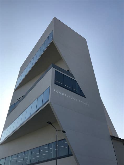 fondazione prada tower